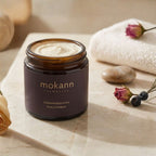 Exfoliante facial activo de rosas y arándanos.