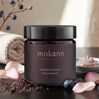 Exfoliante facial activo de rosas y arándanos.