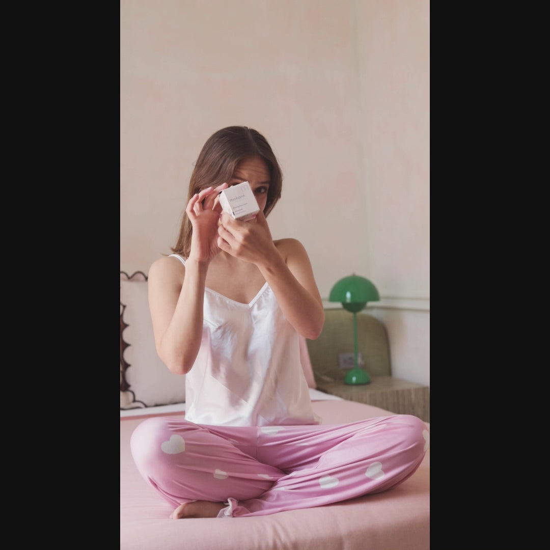 Crema Facial Reafirmante Antiedad de Rosa y Arándano.